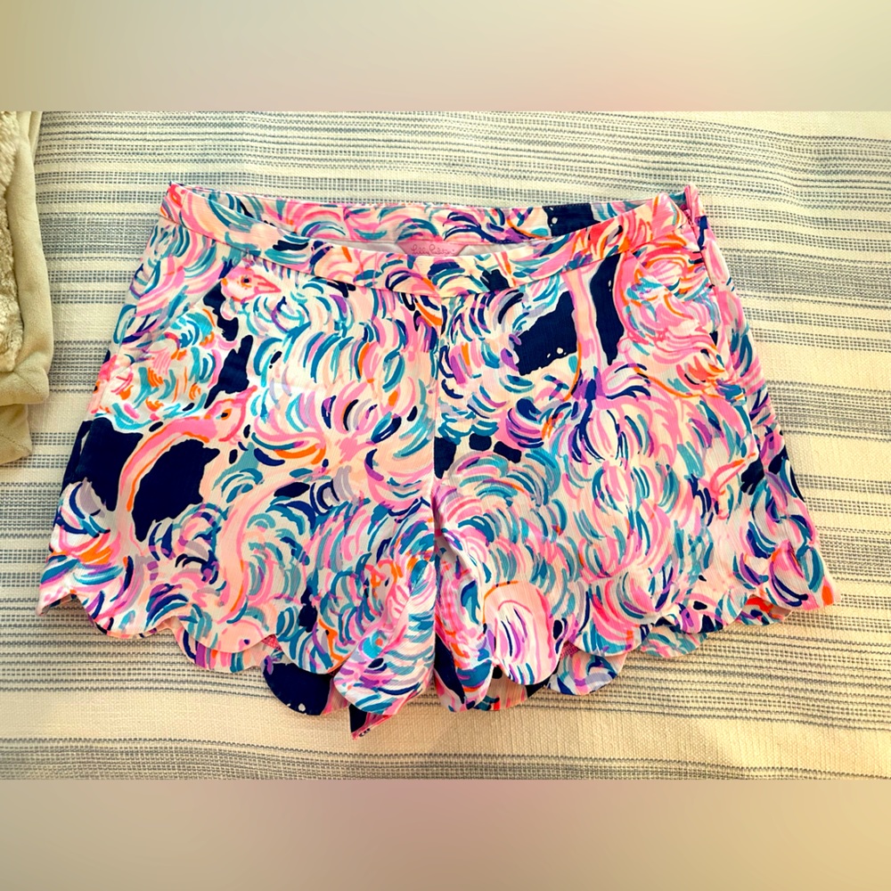 Lilly Pulitzer Shorts Size 4 EUC